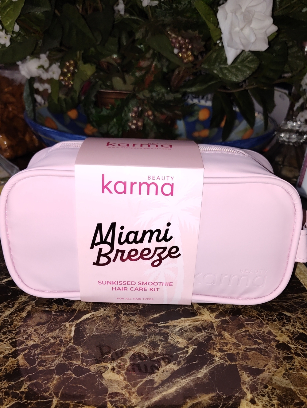 NIB Karma Miami Breeze Sunkissed Smoothie Hair Care Kit Pink Travel Pouch